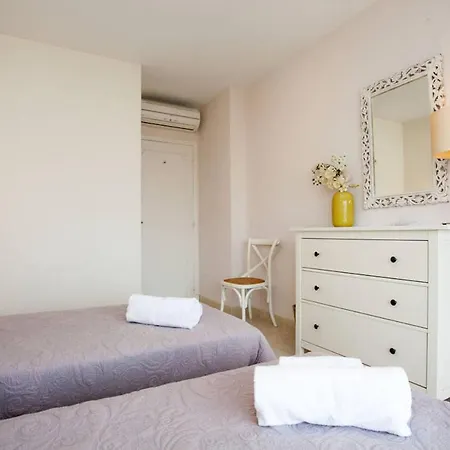 Sleeps 6 Wifi Cannes