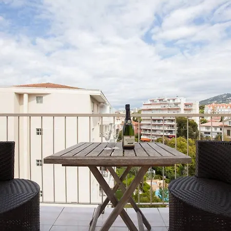 Apartment Sleeps 6 Wifi *