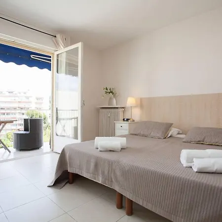 Sleeps 6 Wifi *