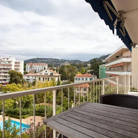Sleeps 6 Wifi Cannes